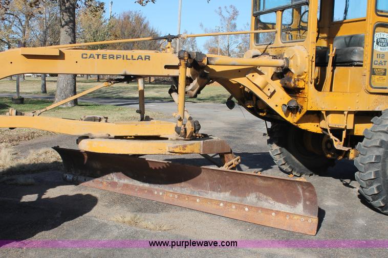 image for item I4698 Caterpillar 112 rigid frame motor grader