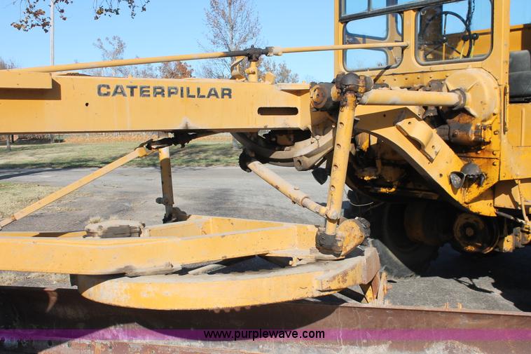 image for item I4698 Caterpillar 112 rigid frame motor grader