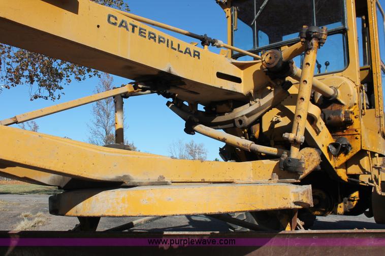 image for item I4698 Caterpillar 112 rigid frame motor grader