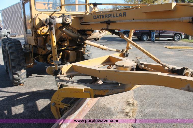 image for item I4698 Caterpillar 112 rigid frame motor grader