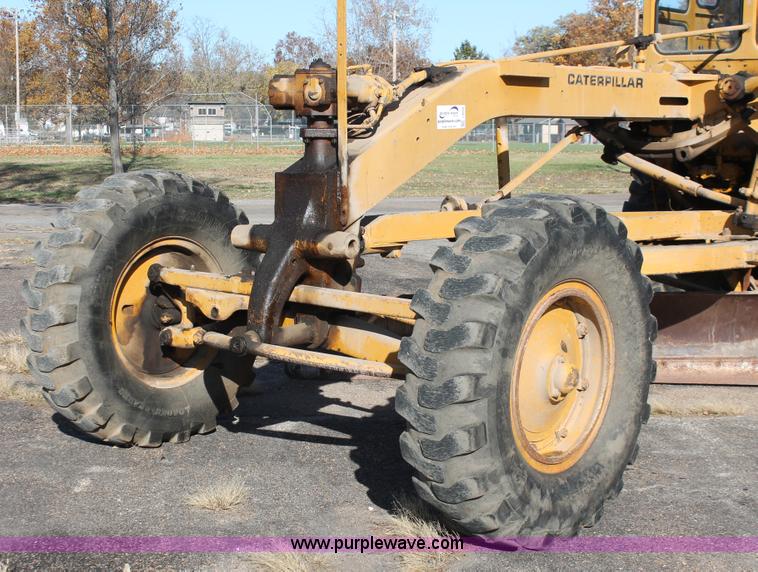image for item I4698 Caterpillar 112 rigid frame motor grader
