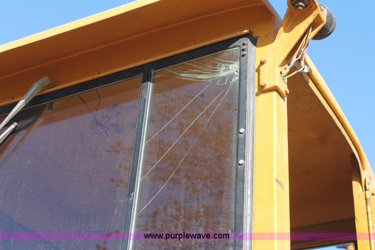 image for item I4698 Caterpillar 112 rigid frame motor grader