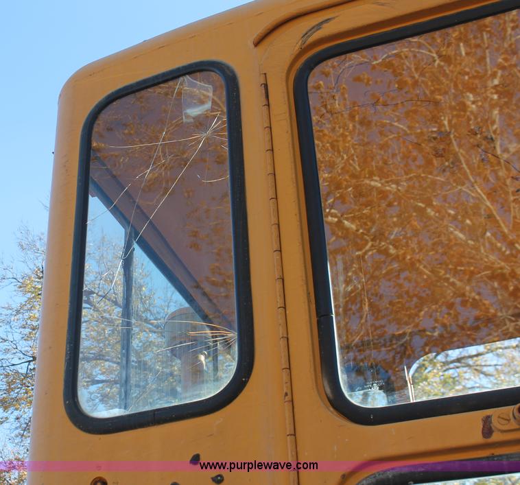 image for item I4698 Caterpillar 112 rigid frame motor grader