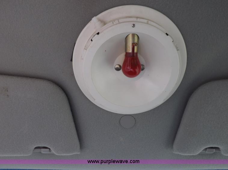 image for item I8259 2004 Ford Crown Victoria Police Interceptor