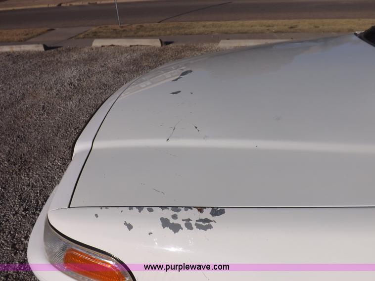 image for item I8259 2004 Ford Crown Victoria Police Interceptor