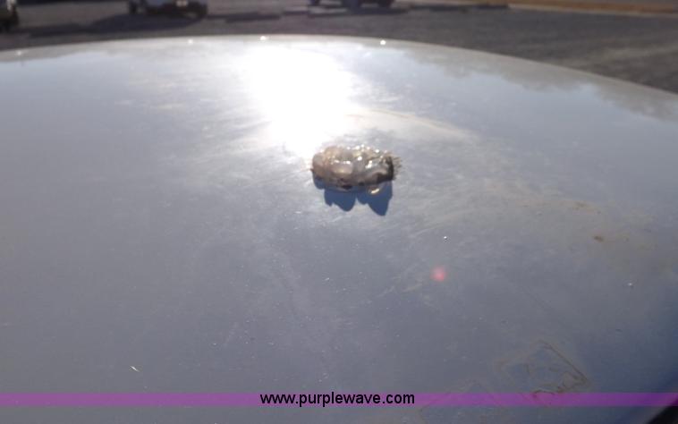 image for item I8259 2004 Ford Crown Victoria Police Interceptor