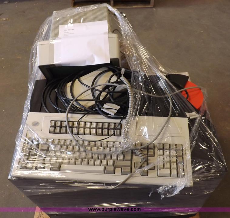 image for item I8267 IBM AS/400E