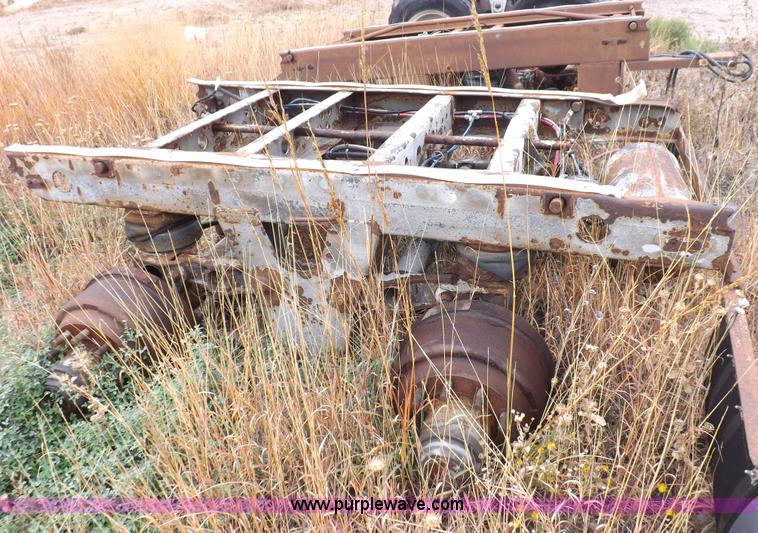 image for item I8317 (3) assorted semi trailer axles