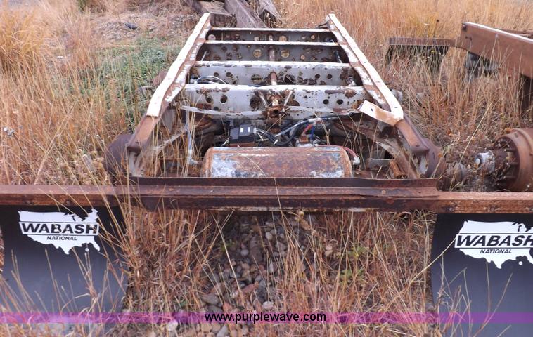 image for item I8317 (3) assorted semi trailer axles