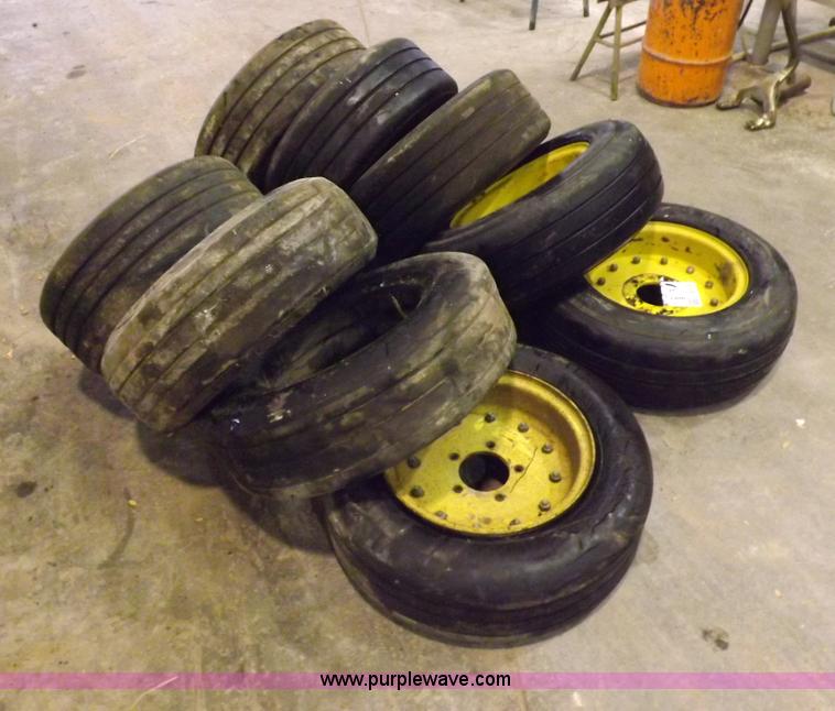 image for item I8318 Assorted tires and wheels