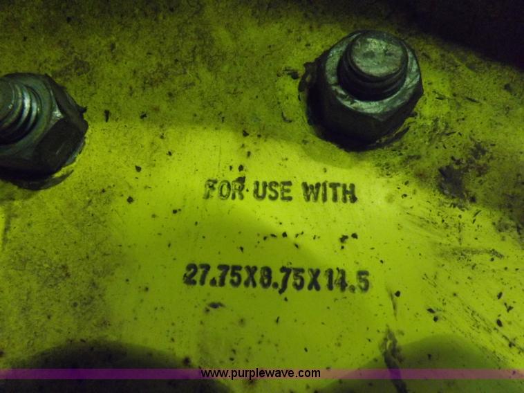 image for item I8318 Assorted tires and wheels