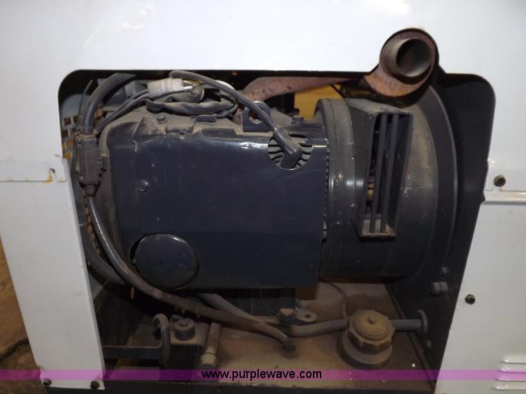 image for item I8320 Hobart Champion 16 welder/generator