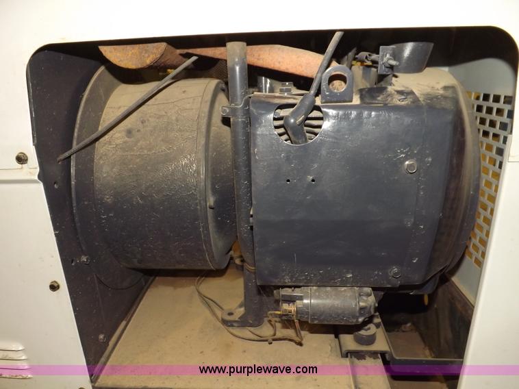 image for item I8320 Hobart Champion 16 welder/generator