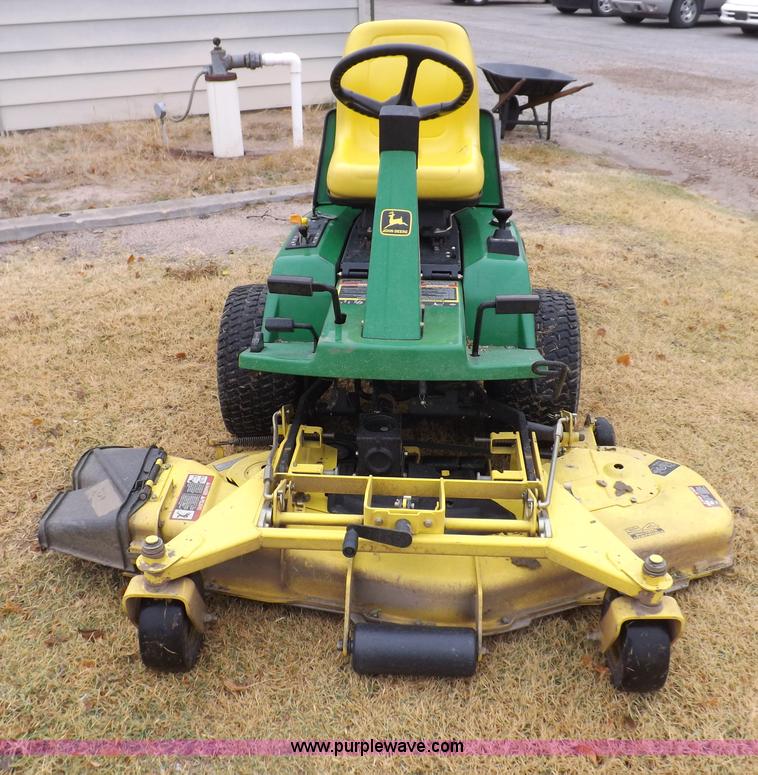 image for item I8321 John Deere F725 lawn mower