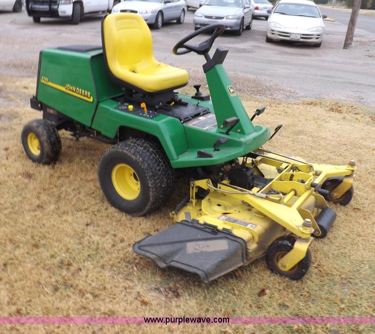 image for item I8321 John Deere F725 lawn mower