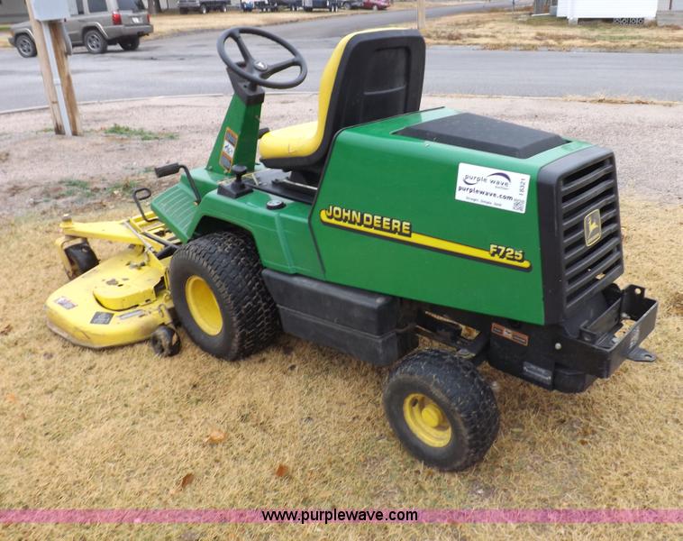 image for item I8321 John Deere F725 lawn mower