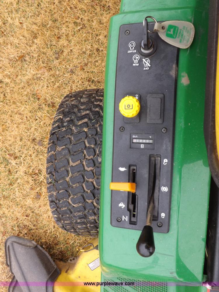 image for item I8321 John Deere F725 lawn mower