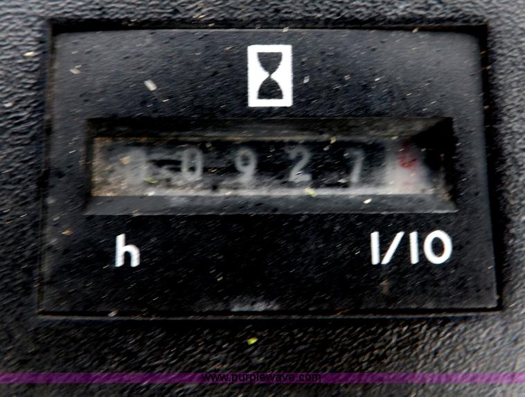 image for item I8321 John Deere F725 lawn mower