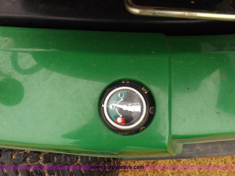 image for item I8321 John Deere F725 lawn mower