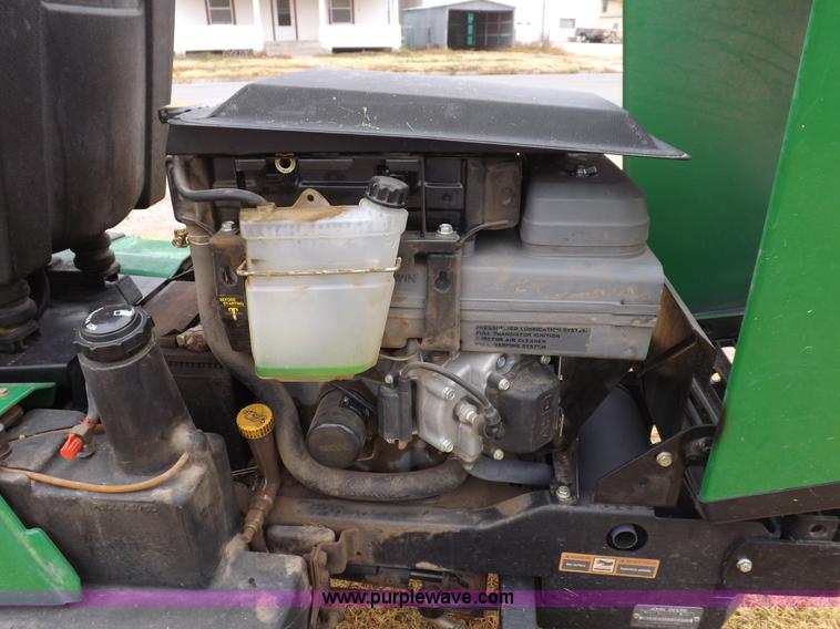 image for item I8321 John Deere F725 lawn mower