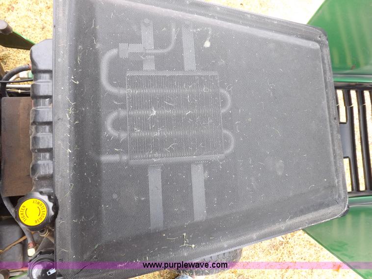 image for item I8321 John Deere F725 lawn mower