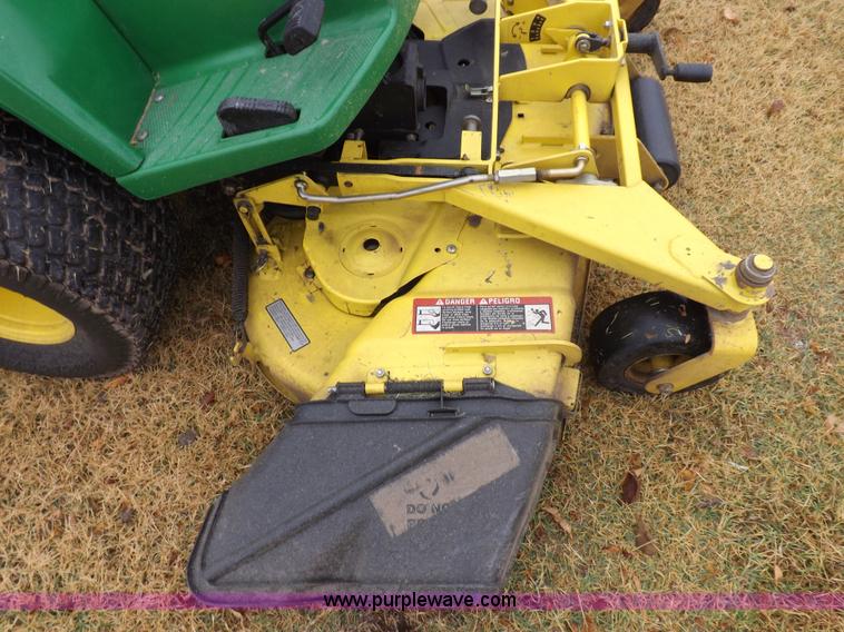 image for item I8321 John Deere F725 lawn mower
