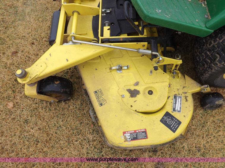 image for item I8321 John Deere F725 lawn mower