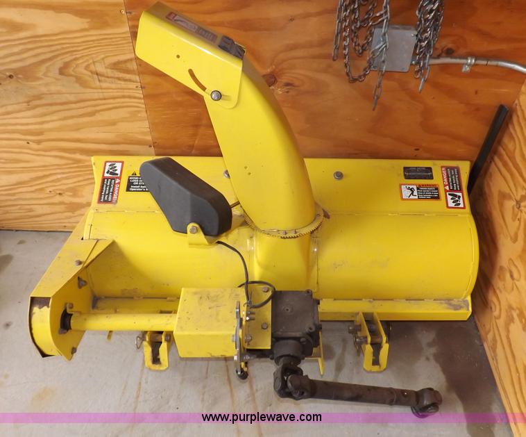 image for item I8321 John Deere F725 lawn mower