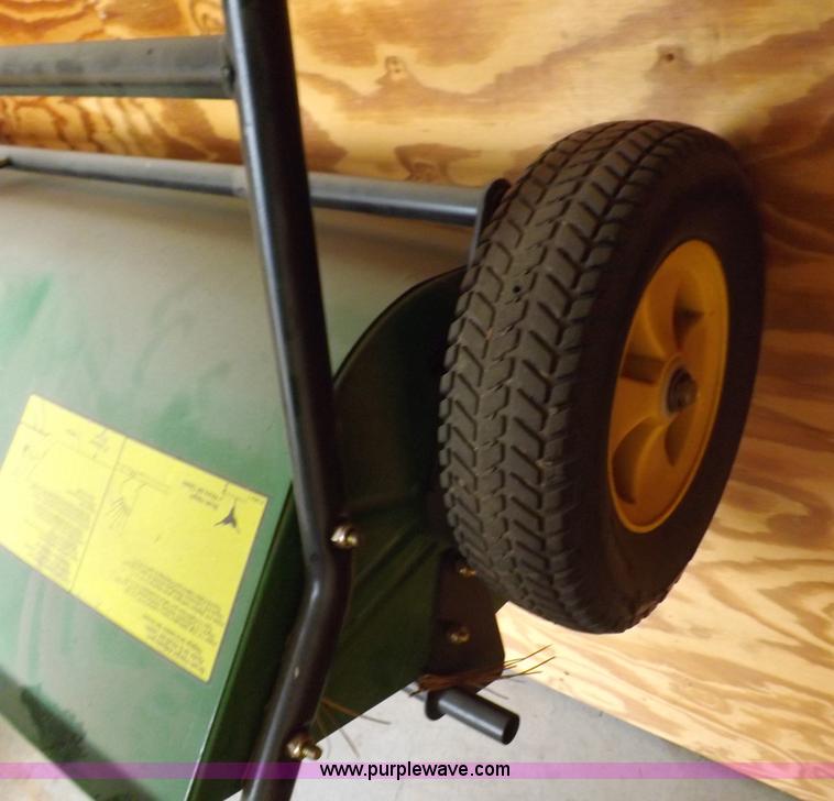 image for item I8321 John Deere F725 lawn mower