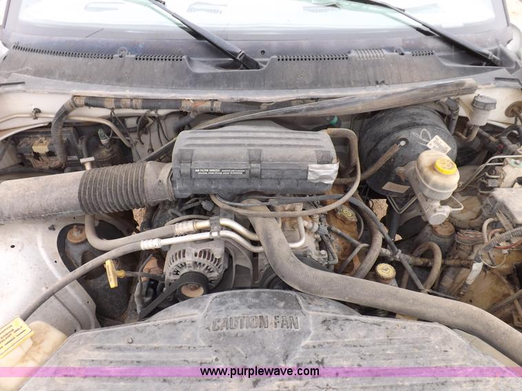 image for item I8322 1999 Dodge Ram 1500 pickup truck