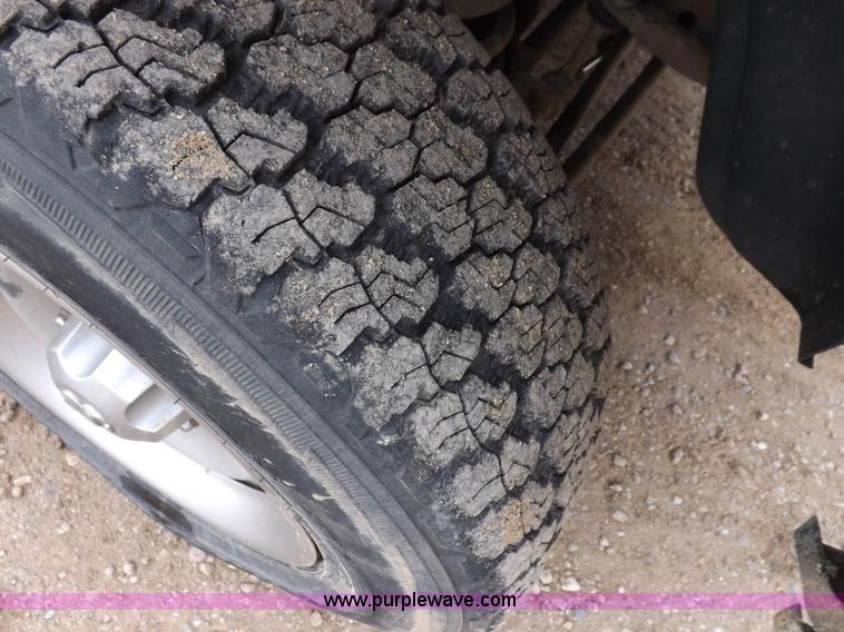 image for item I8322 1999 Dodge Ram 1500 pickup truck