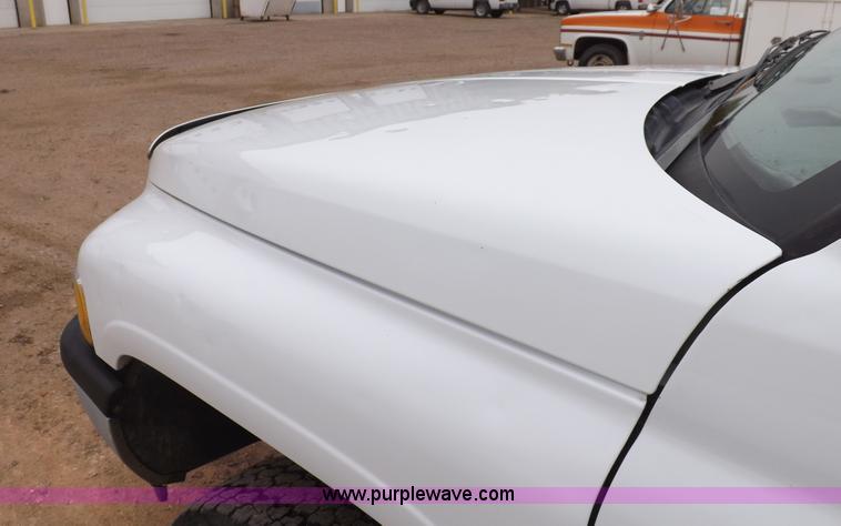 image for item I8322 1999 Dodge Ram 1500 pickup truck