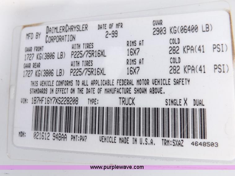 image for item I8322 1999 Dodge Ram 1500 pickup truck