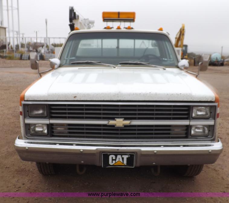 image for item I8323 1983 Chevrolet Silverado 30 service truck