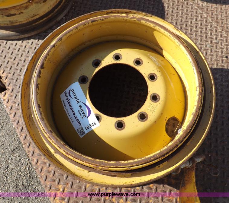 image for item I8345 Motor grader wheel