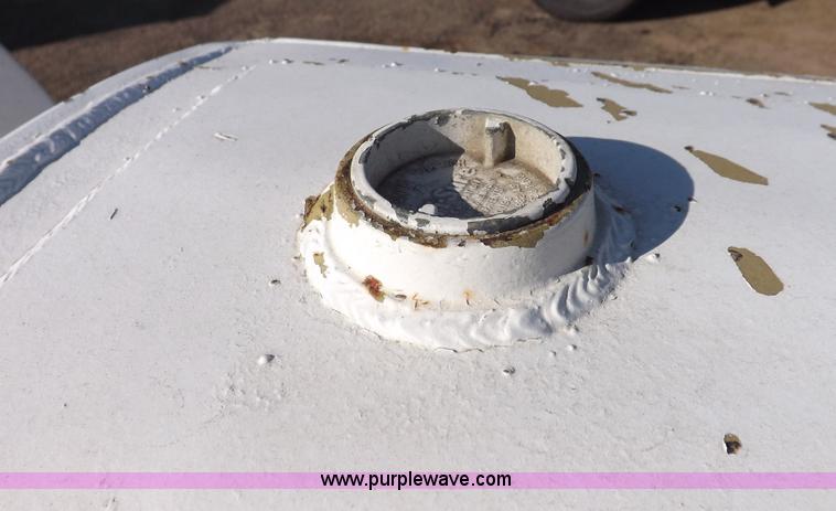 image for item I8347 Approximately 500 gallon fuel tank