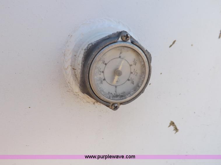 image for item I8347 Approximately 500 gallon fuel tank