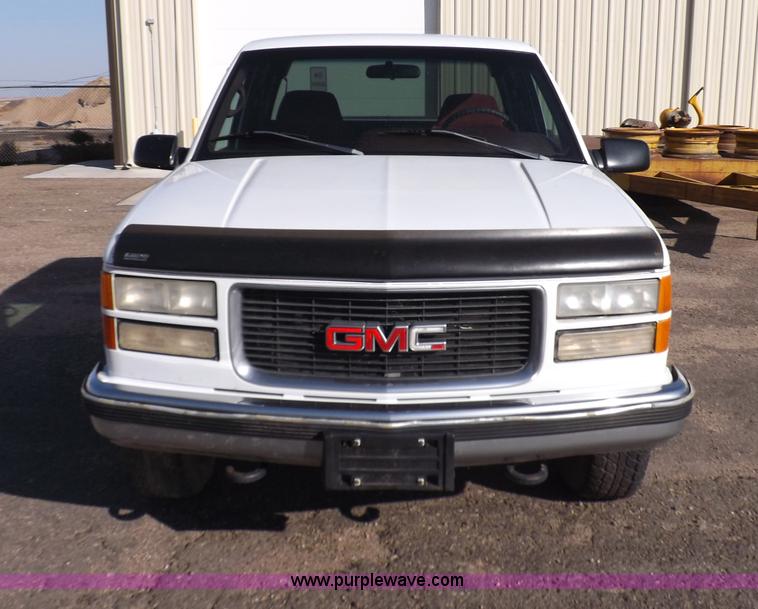 image for item I8349 1995 GMC Sierra 1500 SL Ext. Cab pickup truck
