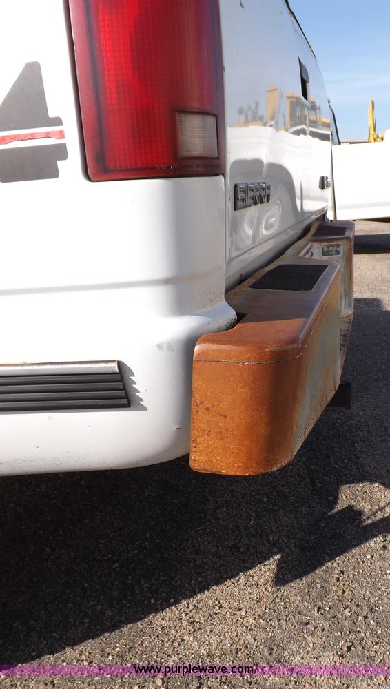 image for item I8349 1995 GMC Sierra 1500 SL Ext. Cab pickup truck