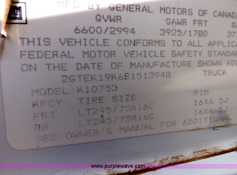 image for item I8349 1995 GMC Sierra 1500 SL Ext. Cab pickup truck