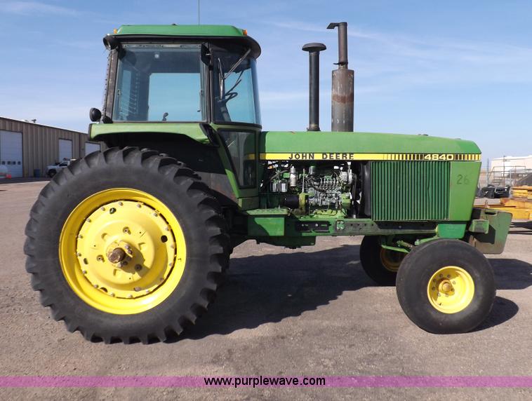 image for item I8351 John Deere 4840 tractor