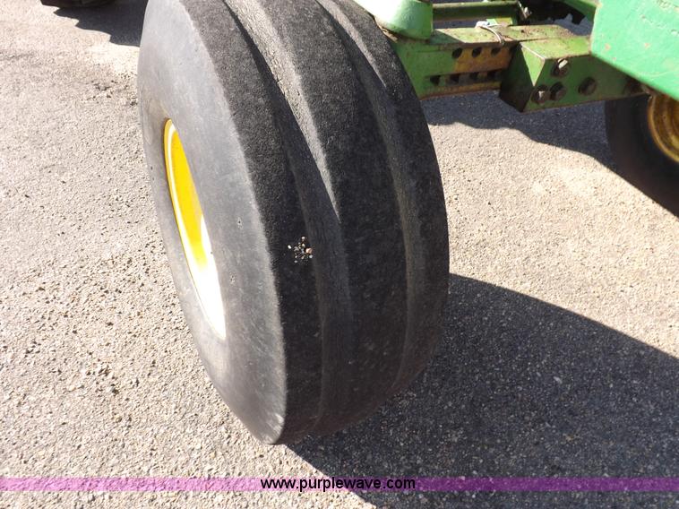 image for item I8351 John Deere 4840 tractor