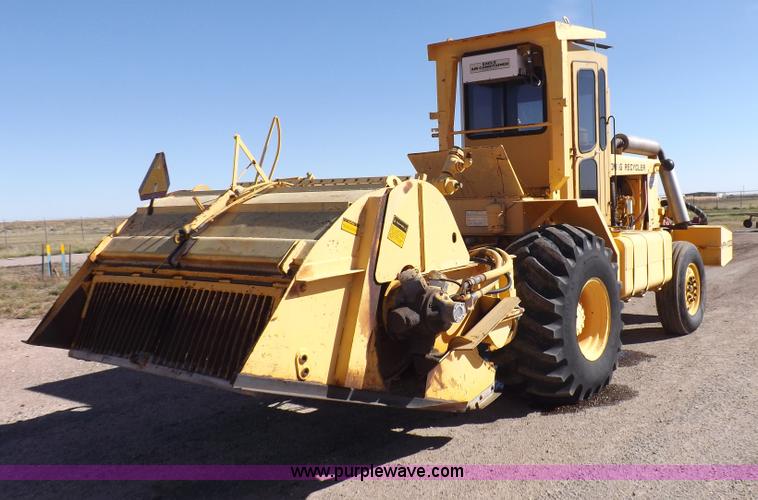 image for item I8458 Bomag MPH100 asphalt recycler