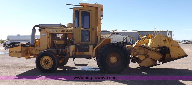 image for item I8458 Bomag MPH100 asphalt recycler