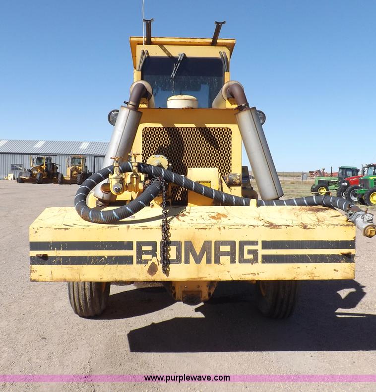 image for item I8458 Bomag MPH100 asphalt recycler
