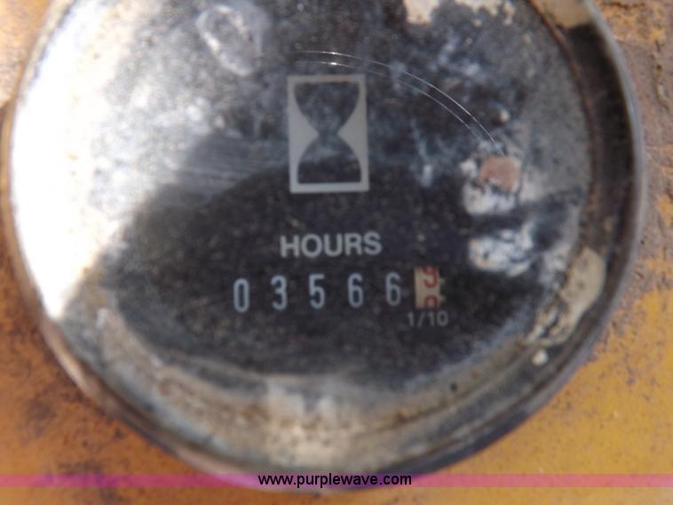 image for item I8458 Bomag MPH100 asphalt recycler