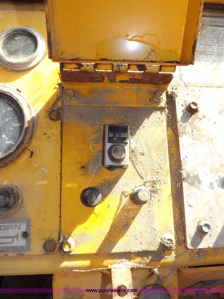 image for item I8458 Bomag MPH100 asphalt recycler