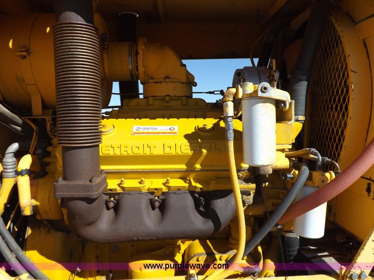 image for item I8458 Bomag MPH100 asphalt recycler