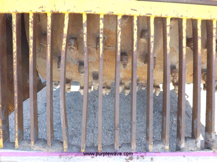 image for item I8458 Bomag MPH100 asphalt recycler