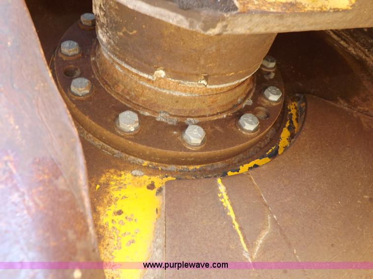 image for item I8458 Bomag MPH100 asphalt recycler